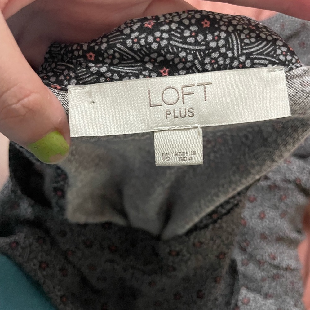 LOFT Plus Babydoll Top - Picture 3 of 4
